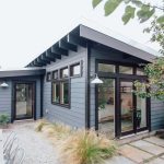 Considerations for a New Commercial Roof and Damage Signs